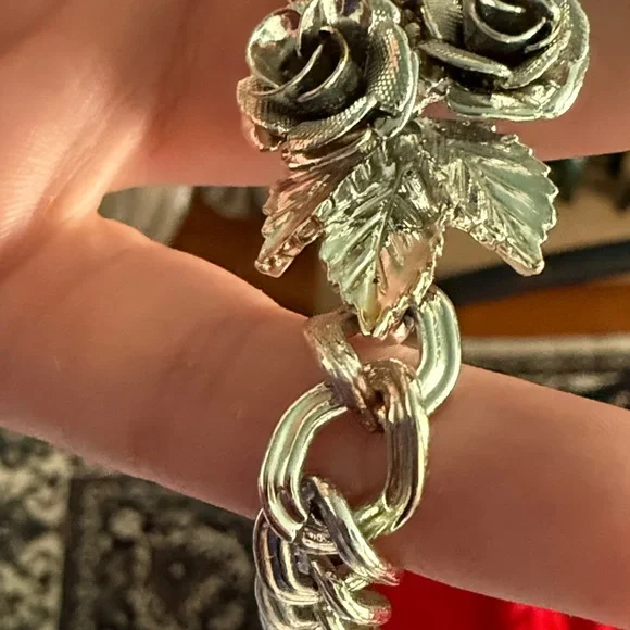 Vintage Silver Tone Rose Bracelet - Picture 4 of 6